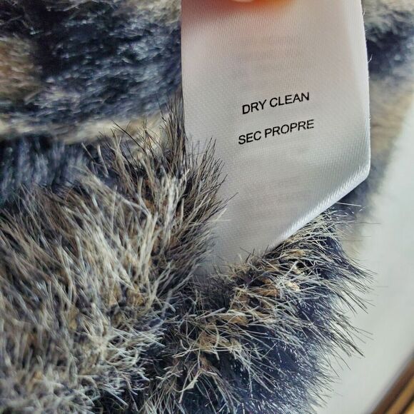 Elie Tahari Faux Fur Houndstooth Button Up Sweater Fuzzy Jacket Womens Sz S - Picture 11 of 11